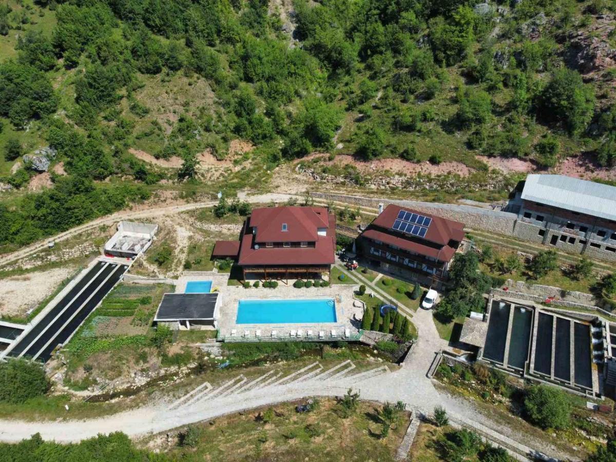 Hotel & Camping Etno Selo Vrelo Berane Exterior foto