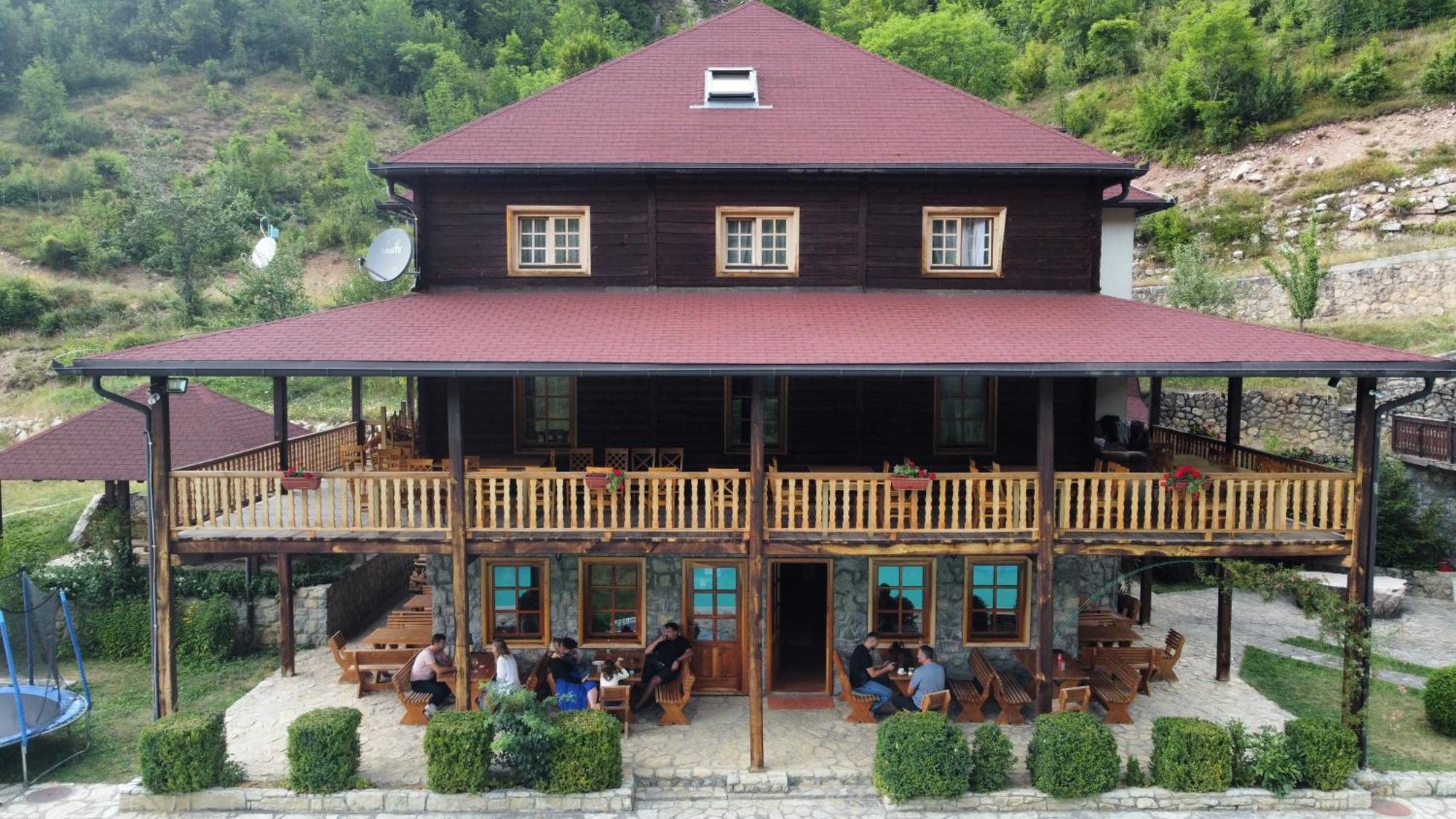 Etno Selo Vrelo & Camping Berane Exterior foto